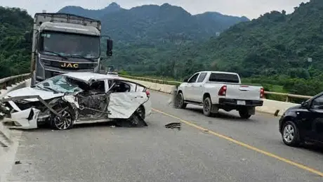 Tai nạn liên hoàn, một người tử vong