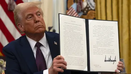 Ông Trump ký sắc lệnh tăng cường năng lực phòng thủ