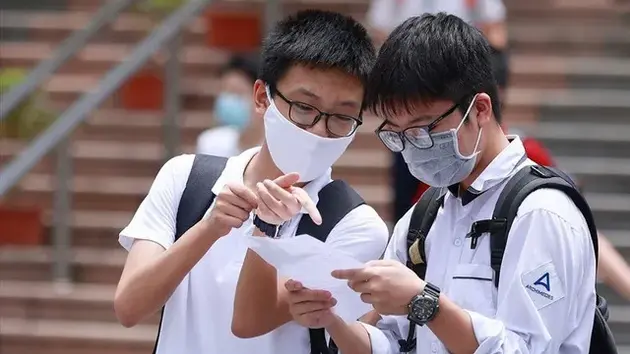 13.000 thí sinh Hà Nội thi lớp 10 chuyên hôm nay, 9/6







