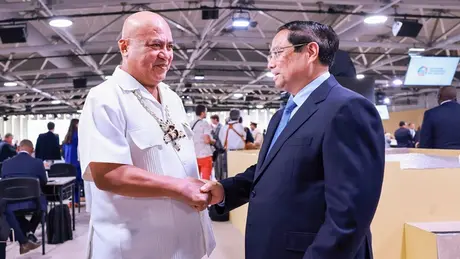 Thủ tướng Phạm Minh Chính gặp Thủ tướng Tuvalu