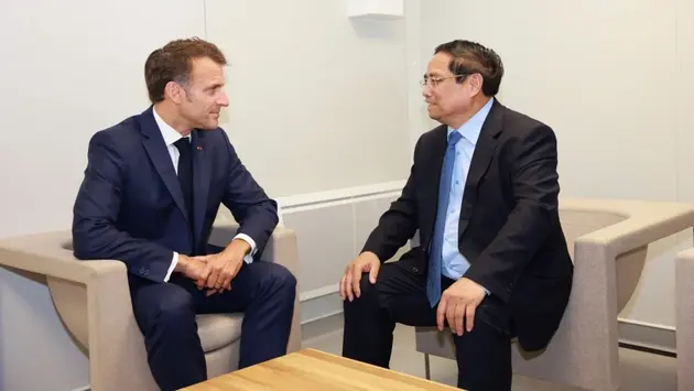 Thủ tướng Phạm Minh Chính hội kiến Tổng thống Emmanuel Macron