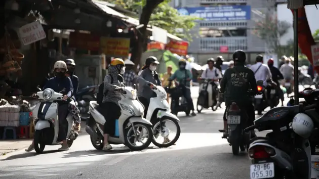 Tổ chức lại giao thông trên phố Hàng Khoai, Cao Thắng