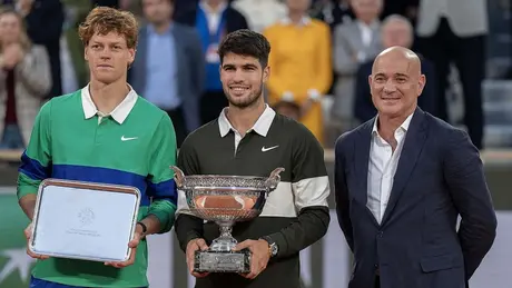Alcaraz và Sinner mất gần nửa tiền thưởng Roland Garros
