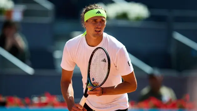 Alexander Zverev vào tứ kết giải quần vợt Stuttgart