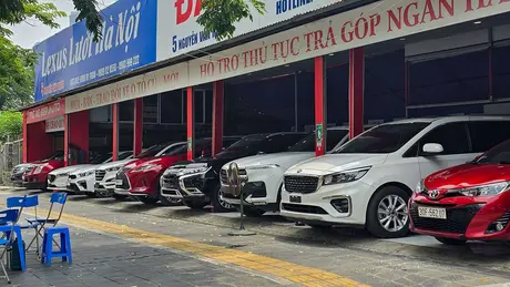 Xe mới đồng loạt giảm giá, thị trường xe cũ gặp khó