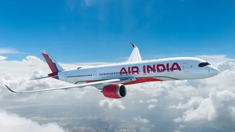 Máy bay Air India hạ cánh khẩn cấp do dọa đánh bom