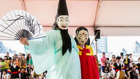 K Campus Dream: Lễ hội Danoje Gangneung 
