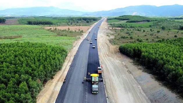 Hoàn thành đồng bộ bốn dự án cao tốc trong năm 2025