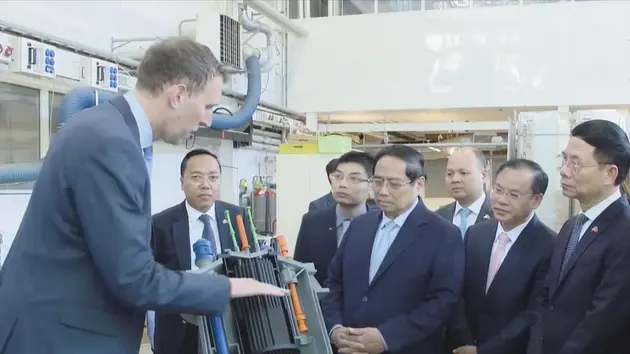 Thủ tướng làm việc với phòng thí nghiệm hạt nhân Thụy Điển