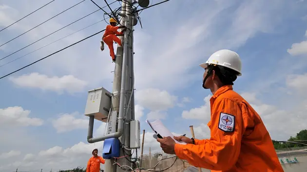 Đảm bảo cung cấp điện trong cao điểm nắng nóng năm 2025