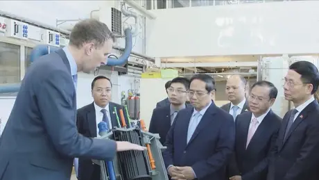 Thủ tướng làm việc với phòng thí nghiệm hạt nhân Thụy Điển