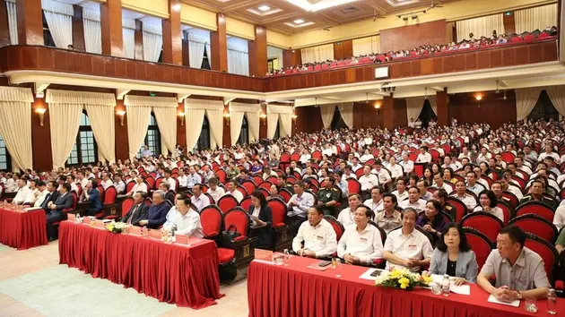 Địa phương làm, địa phương quyết, địa phương chịu trách nhiệm