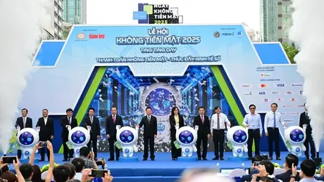 Thanh toán không tiền mặt thúc đẩy kinh tế số