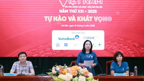 Vinh quang Việt Nam tôn vinh 19 tập thể, cá nhân