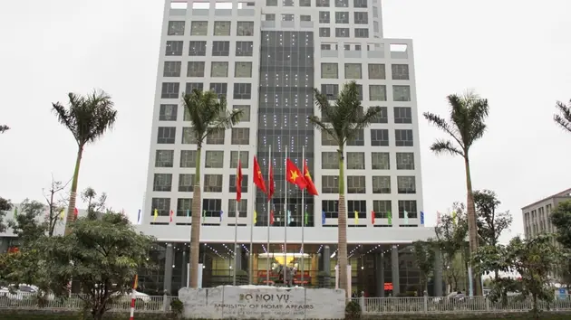 Sở Nội vụ sẽ được quyền tham mưu tuyển dụng cán bộ
