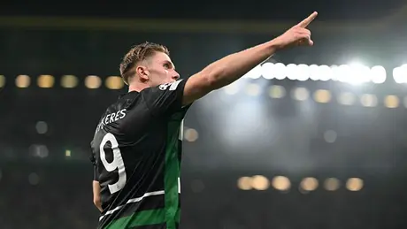 Arsenal từ bỏ thương vụ Viktor Gyokeres