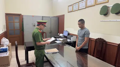 Tạm giam chủ kênh TikTok 'Gia đình Hải Sen' bán hàng giả