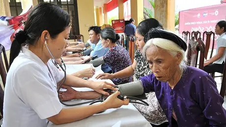 Chăm sóc sức khỏe người cao tuổi tại cộng đồng