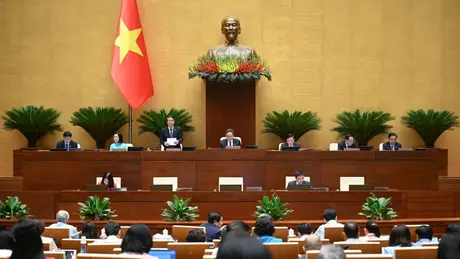 Quốc hội tiếp tục thảo luận về phát triển kinh tế xã hội