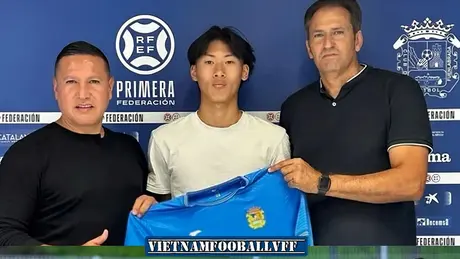 Cầu thủ Việt kiều báo tin vui cho HLV Kim Sang Sik