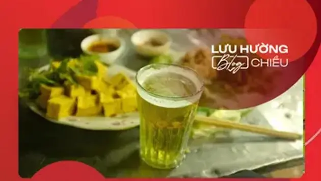 Hà Nội cái gì cũng vui, rủ nhau ra phố bia hơi vỉa hè