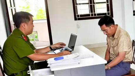 Khởi tố Giám đốc doanh nghiệp sản xuất cà phê giả