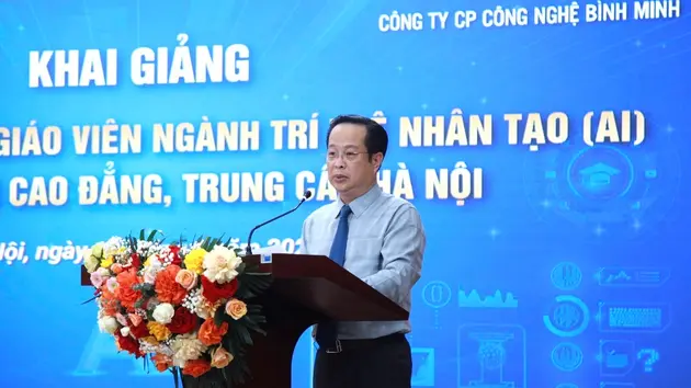 Gần 100 giáo viên được tập huấn về trí tuệ nhân tạo