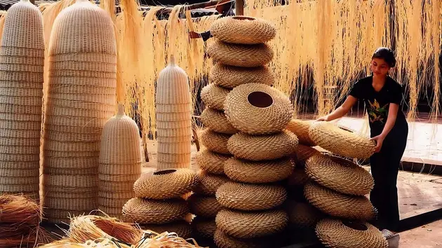 Gìn giữ nghề mây tre đan truyền thống làng Phú Vinh