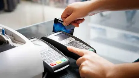 Hệ thống thanh toán điện tử liên ngân hàng có tính phí