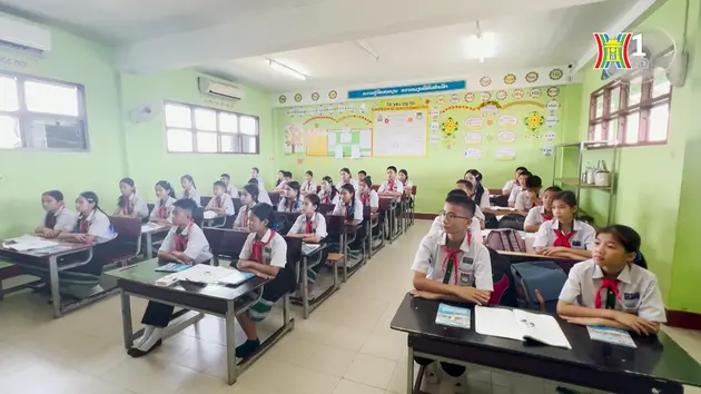Ngôi trường của tình đoàn kết Lào - Việt Nam | Người Việt 5 châu | 30/06/2024