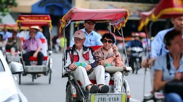 Khách quốc tế đến Hà Nội tăng gần 60% trong tháng 6


