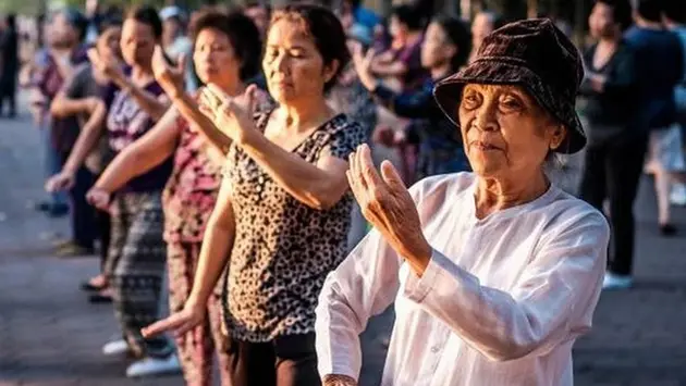 Việt Nam vượt mốc 100 triệu dân, tuổi thọ bình quân 73,7
