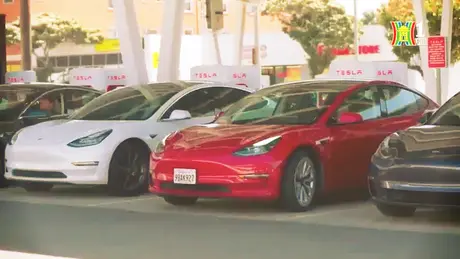 Tesla lần đầu được phép bán xe cho giới chức Trung Quốc

